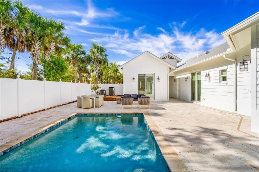 10 Strand Drive, Vero Beach, FL 32963 Photo