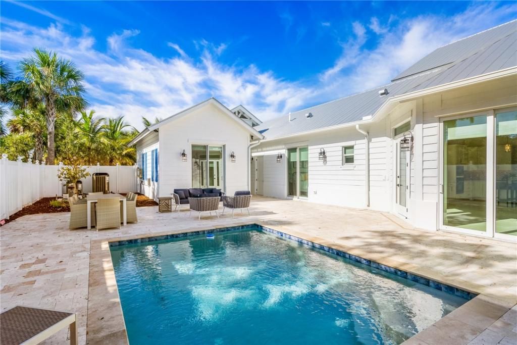 10 Strand Drive, Vero Beach, FL 32963 Photo
