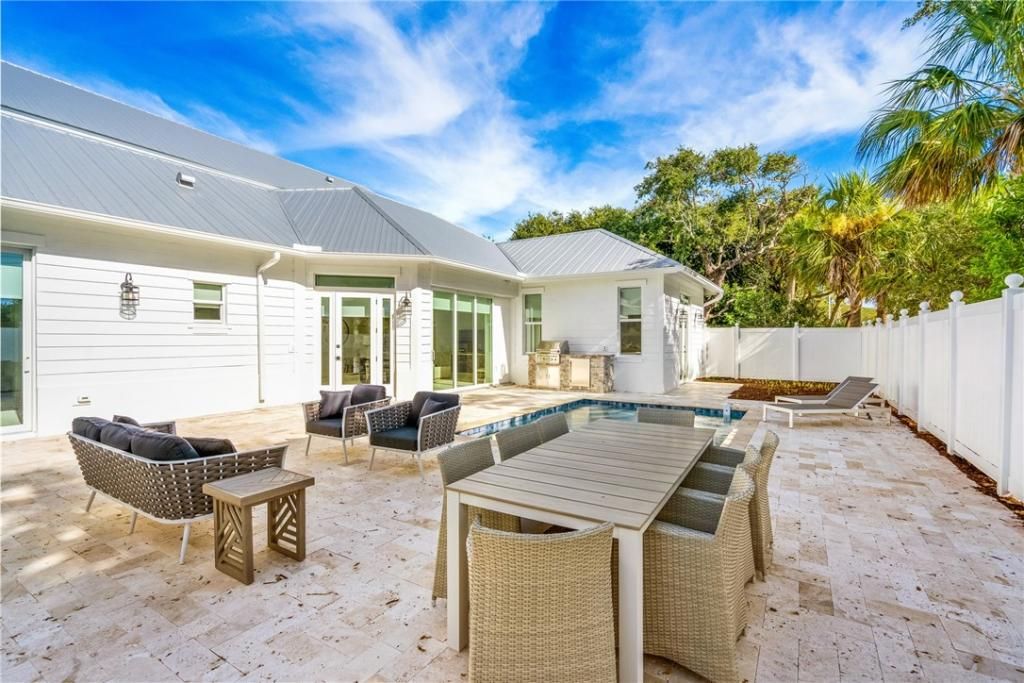 10 Strand Drive, Vero Beach, FL 32963 Photo