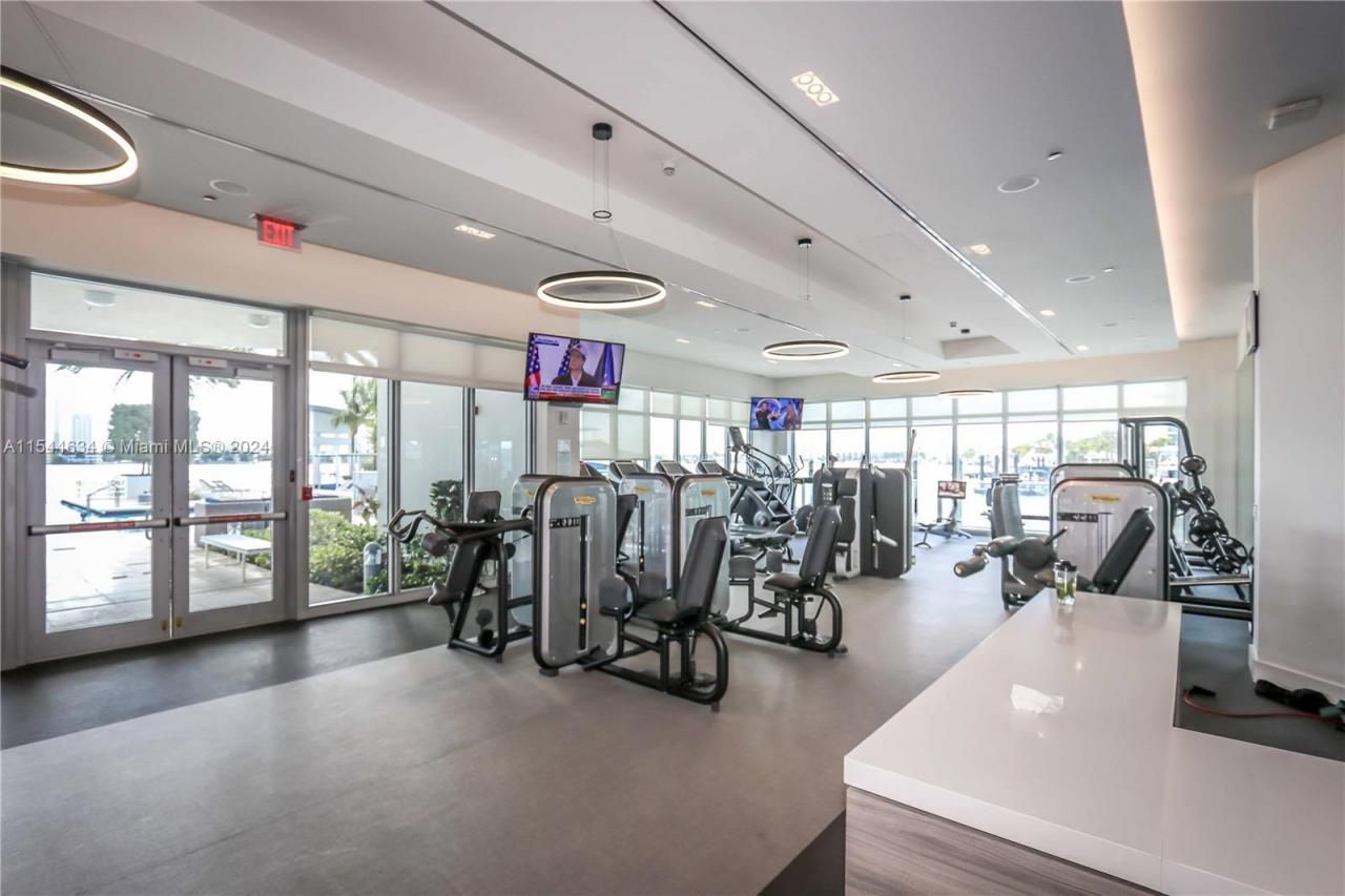 17301 Biscayne Blvd, Unit 1201, North Miami Beach, FL 33160 Photo