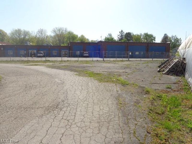 220 Oberlin Road, Elyria, OH 44035 Photo 6