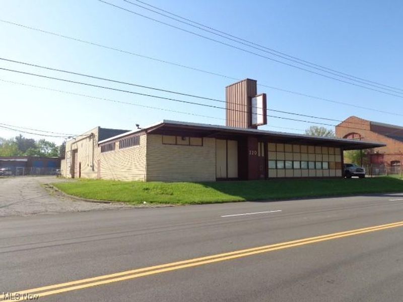 220 Oberlin Road, Elyria, OH 44035 Photo 7