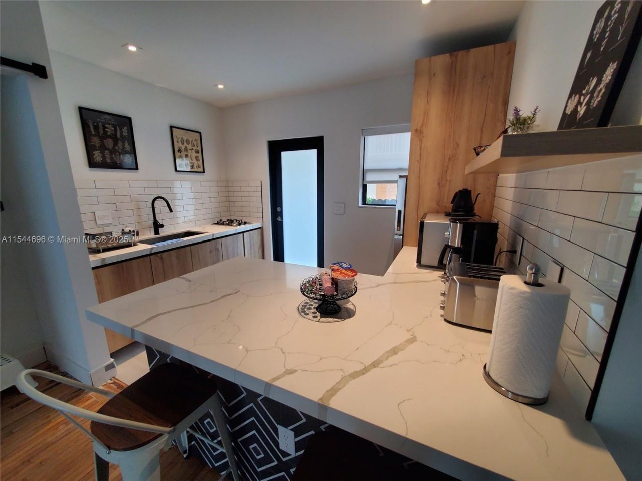 740 SW 9th St, Unit 2, Miami, FL 33130 Photo