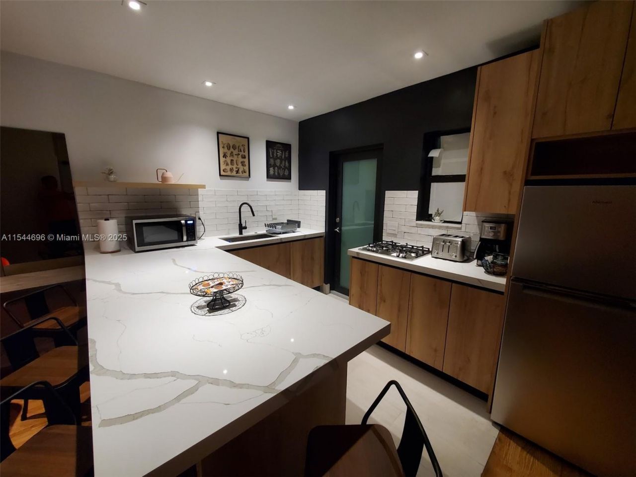 740 SW 9th St, Unit 2, Miami, FL 33130 Photo