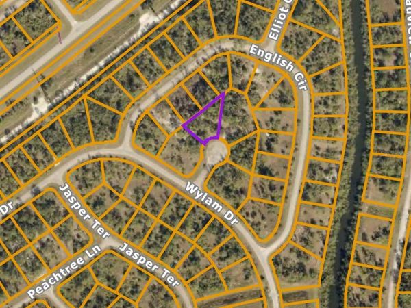 PILLOW COURT, NORTH PORT, FL 34288