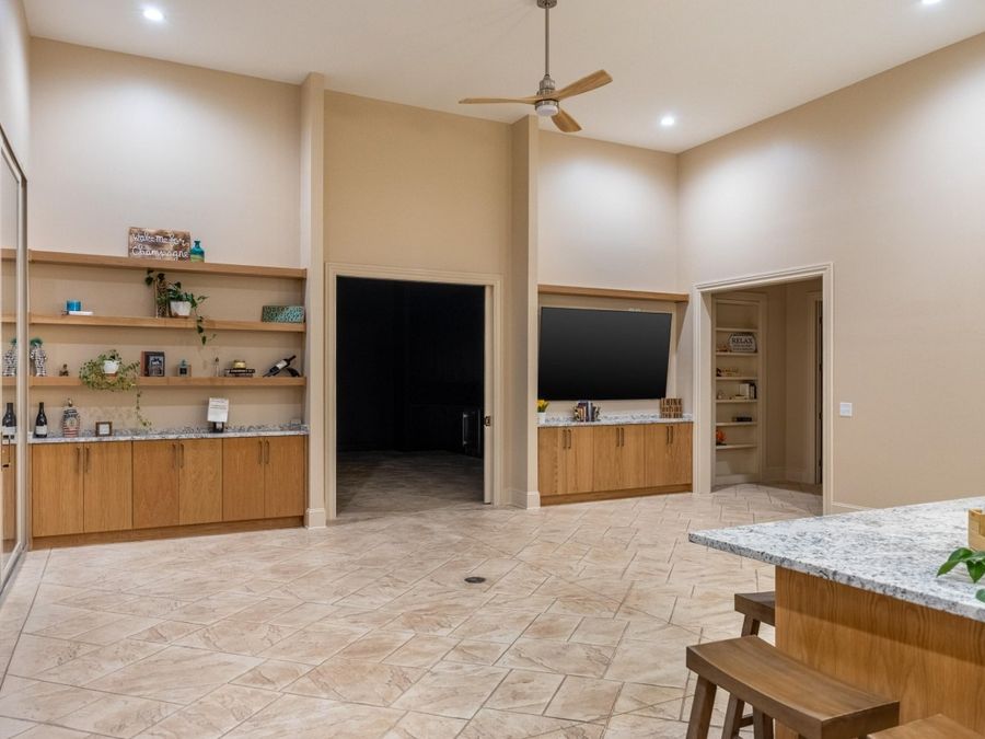 Property Image 114