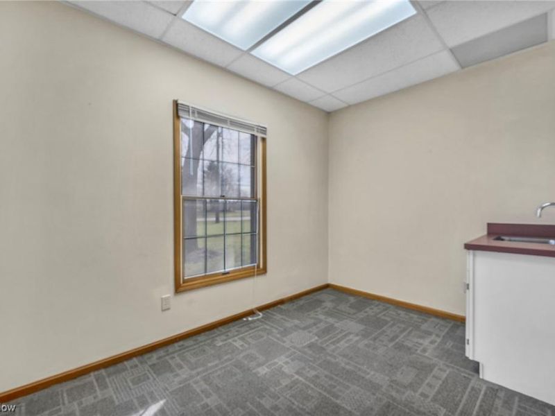 33398 Walker, Unit D, Avon Lake, OH 44012 Photo 17