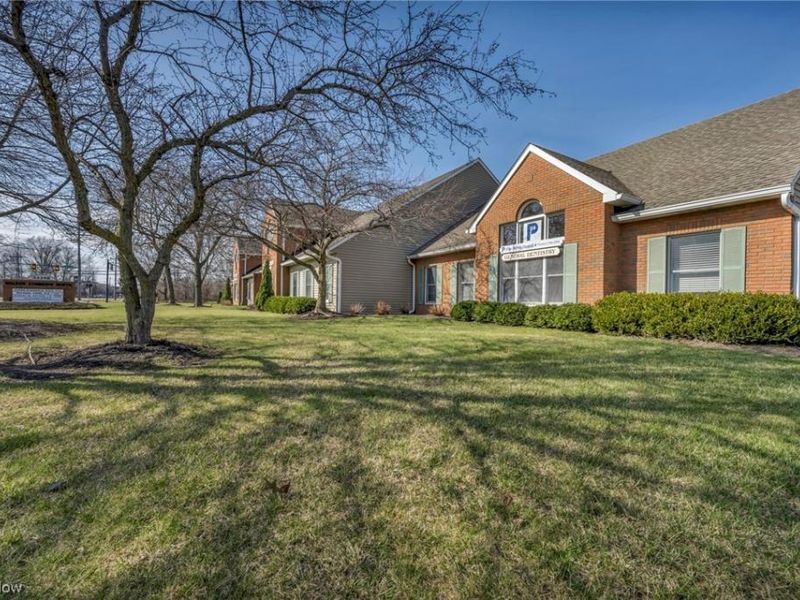 33398 Walker, Unit D, Avon Lake, OH 44012 Photo 2