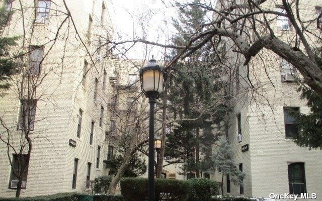 21-47 33 St, Unit 1B, Astoria, NY 11105 Main Photo