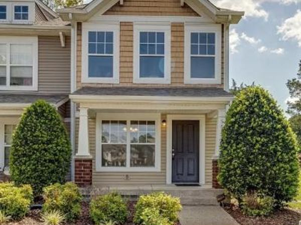 562 Flintlock Ct, Nashville, TN 37217