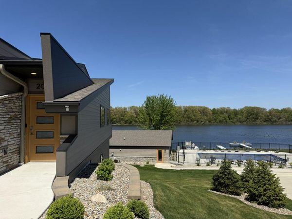 169 W Mcclung Road, Unit 203, La Porte, IN 46350