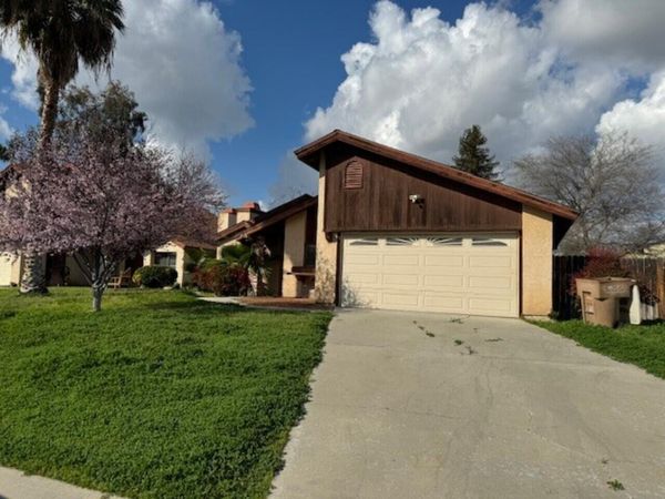 3512 Snowflake Ct, Bakersfield, CA 93309