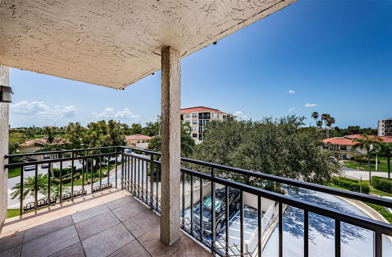 6145 Sun Boulevard, Unit 607, Saint Petersburg, FL 33715 Photo