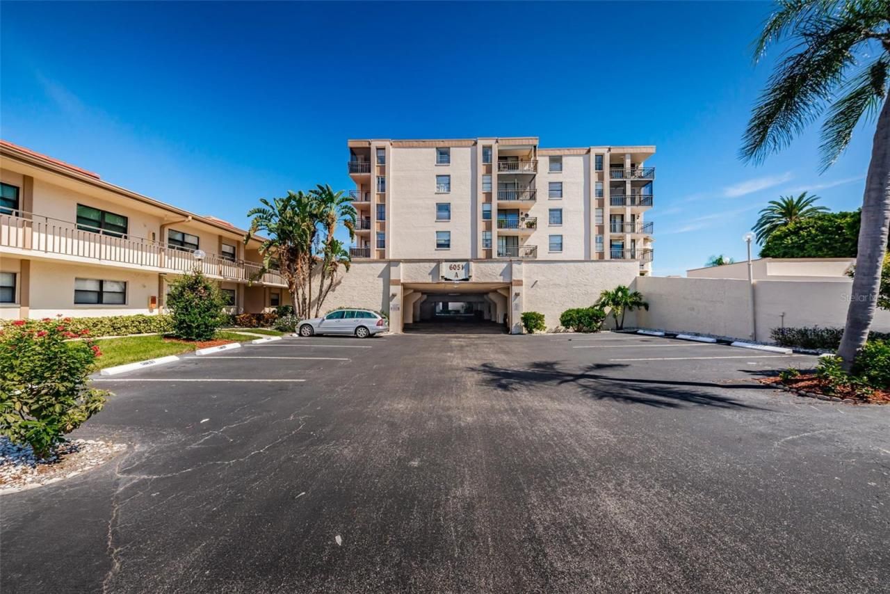6145 Sun Boulevard, Unit 607, Saint Petersburg, FL 33715 Photo