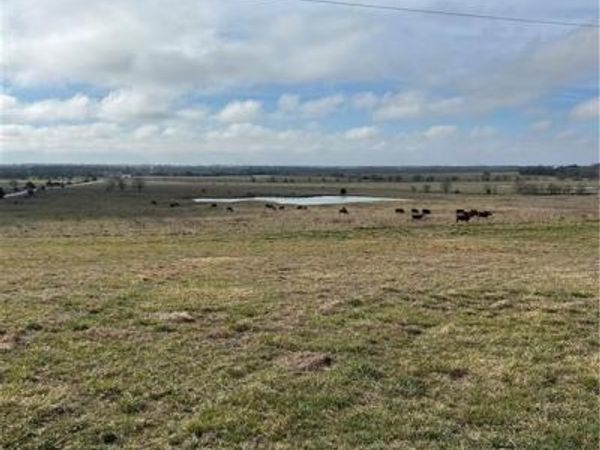 2260 Louisiana Road, Ottawa, KS 66067