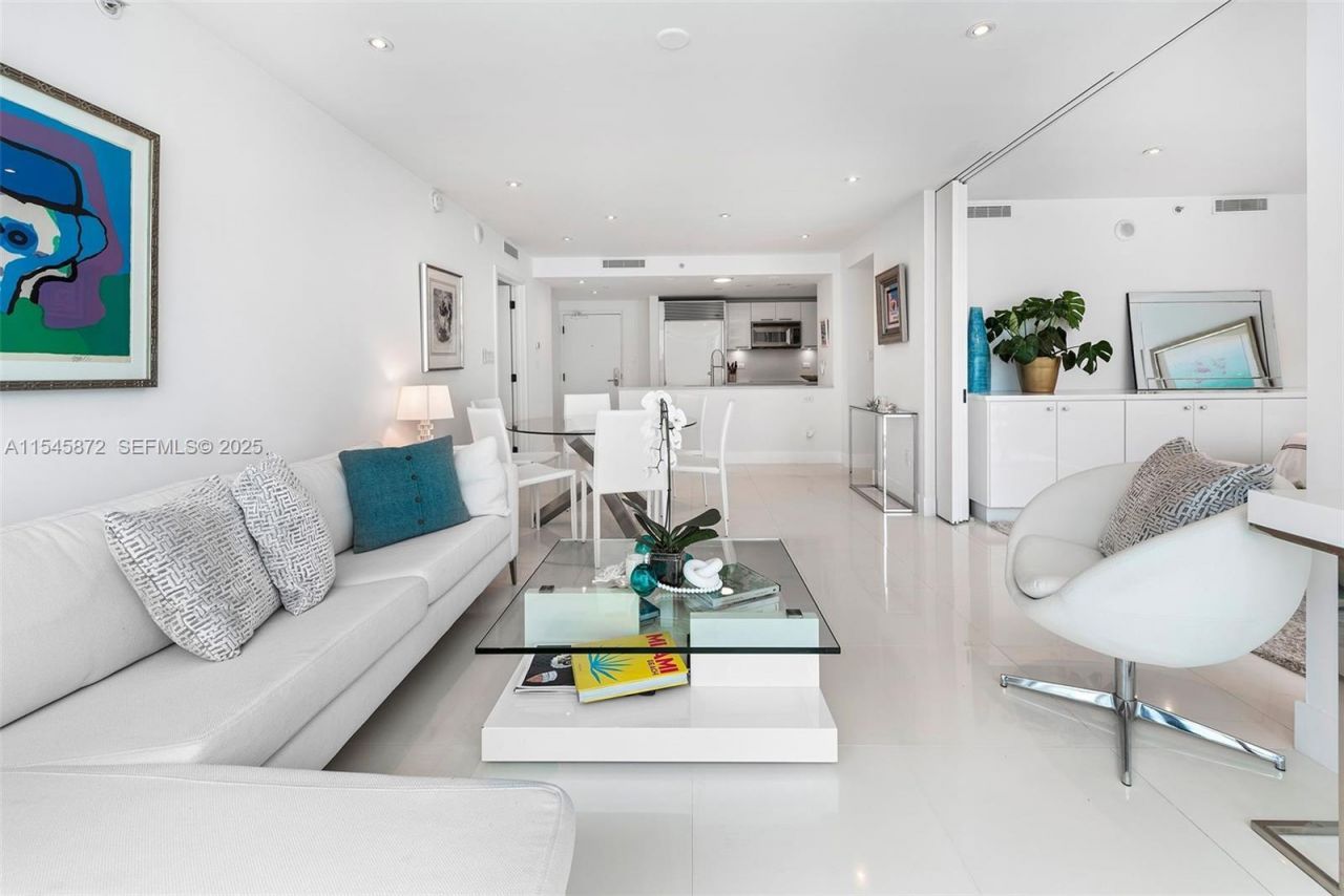 6801 Collins Ave, Unit 1206, Miami Beach, FL 33141 Photo