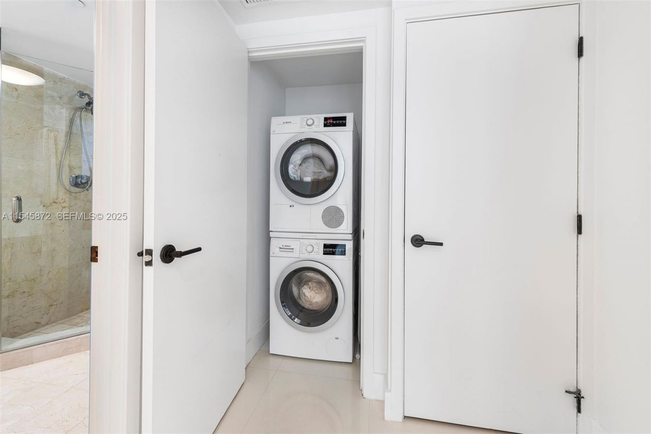 6801 Collins Ave, Unit 1206, Miami Beach, FL 33141 Photo
