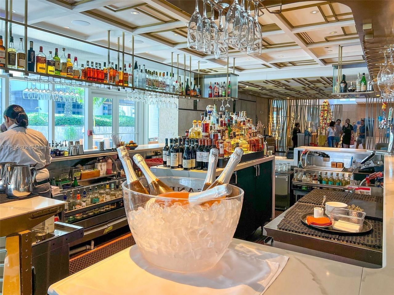 6801 Collins Ave, Unit 1206, Miami Beach, FL 33141 Photo