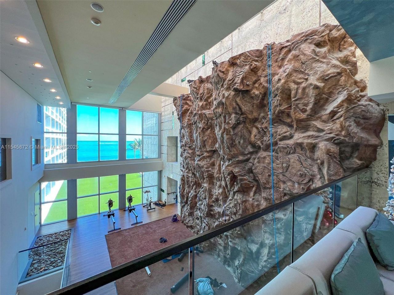 6801 Collins Ave, Unit 1206, Miami Beach, FL 33141 Photo