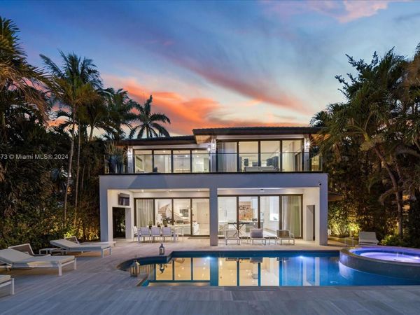 401 E Rivo Alto Dr, Miami Beach, FL 33139