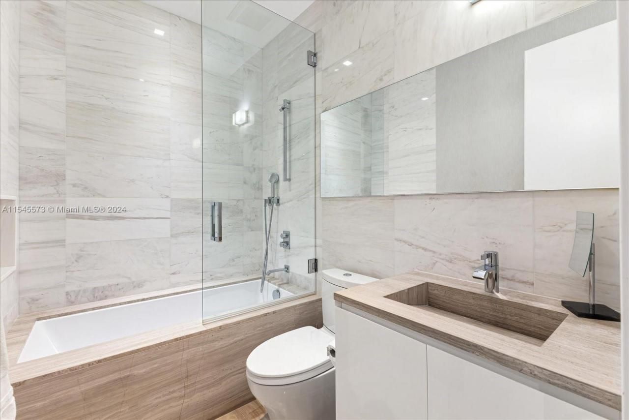 401 E Rivo Alto Dr, Miami Beach, FL 33139 Photo