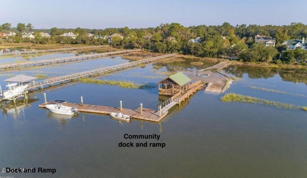 85 Petigru Drive Photo 4