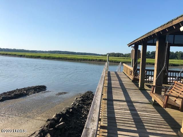 85 Petigru Drive Photo 9