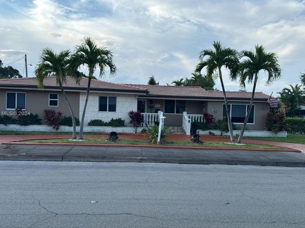 206 Ponce De Leon Blvd, Coral Gables, FL 33134