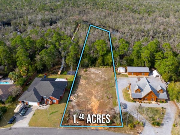 9460 Bone Bluff Drive, Navarre, FL 32566