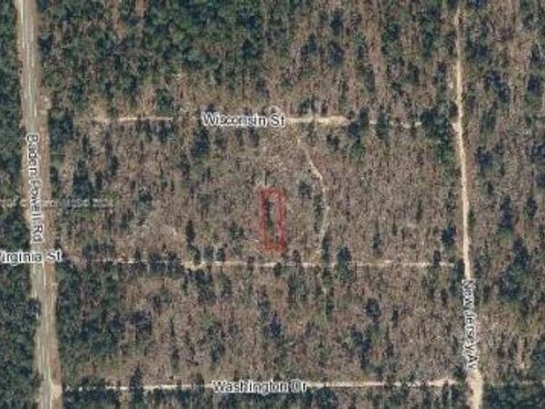 114 West Virginia St, Hawthorne, FL 32640