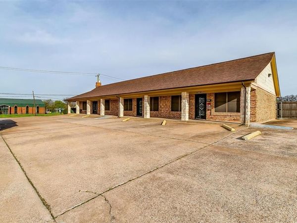 6716 Smithfield Road, North Richland Hills, TX 76182
