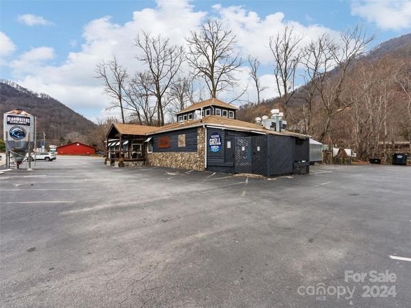 4352 Soco Road, Maggie Valley, NC 28751