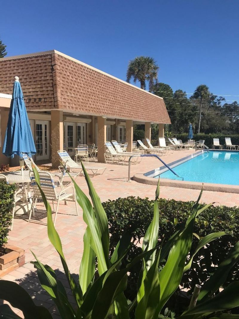 1310 Glen Oaks Drive E, Unit 182E, Sarasota, FL 34232 Photo