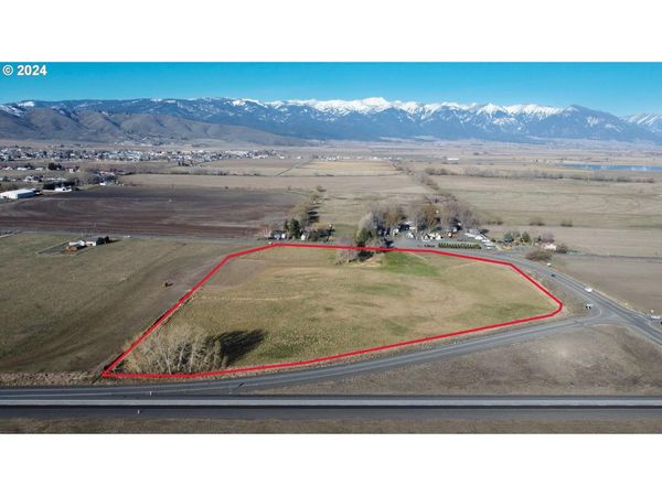 1 Cedar ST, Baker City, OR 97814