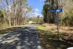 5037 Doctor Taylor Road photo 4