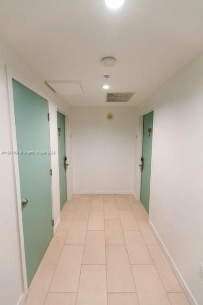 17315 Collins Ave, Unit 1105, Sunny Isles Beach, FL 33160 Photo