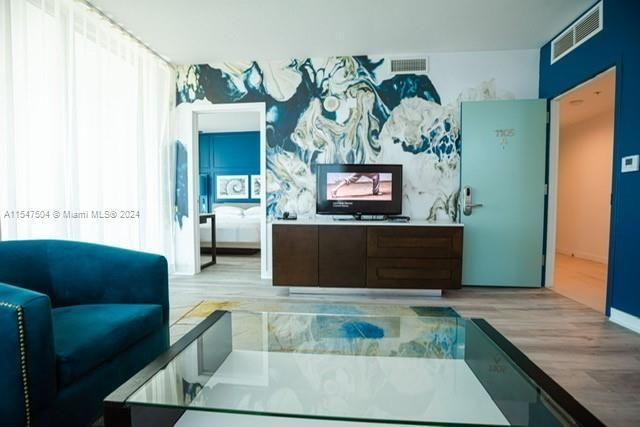 17315 Collins Ave, Unit 1105, Sunny Isles Beach, FL 33160 Photo