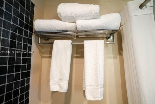 17315 Collins Ave, Unit 1105, Sunny Isles Beach, FL 33160 Photo