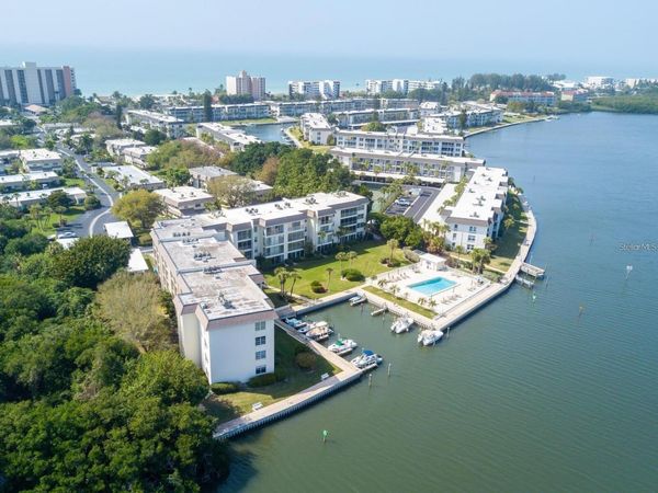 600 SUTTON PLACE, Unit 201, LONGBOAT KEY, FL 34228