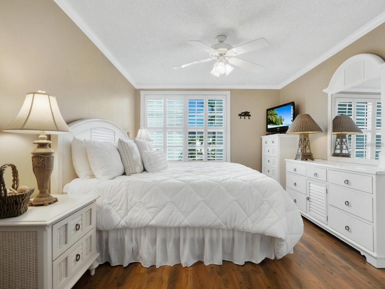 600 Sutton Place, Unit 201, Longboat Key, FL 34228 Photo