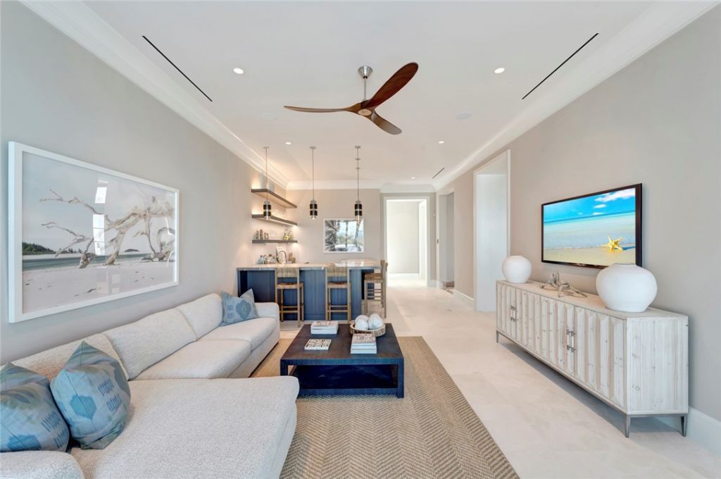 330 N Blue Wave Lane, Vero Beach, FL 32963 Photo