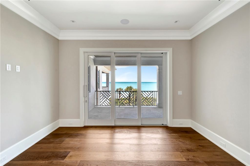 330 N Blue Wave Lane, Vero Beach, FL 32963 Photo