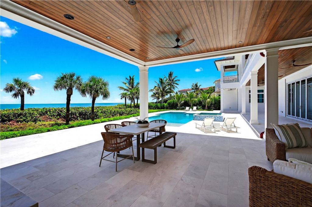 330 N Blue Wave Lane, Vero Beach, FL 32963 Photo