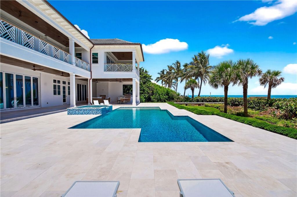 330 N Blue Wave Lane, Vero Beach, FL 32963 Photo