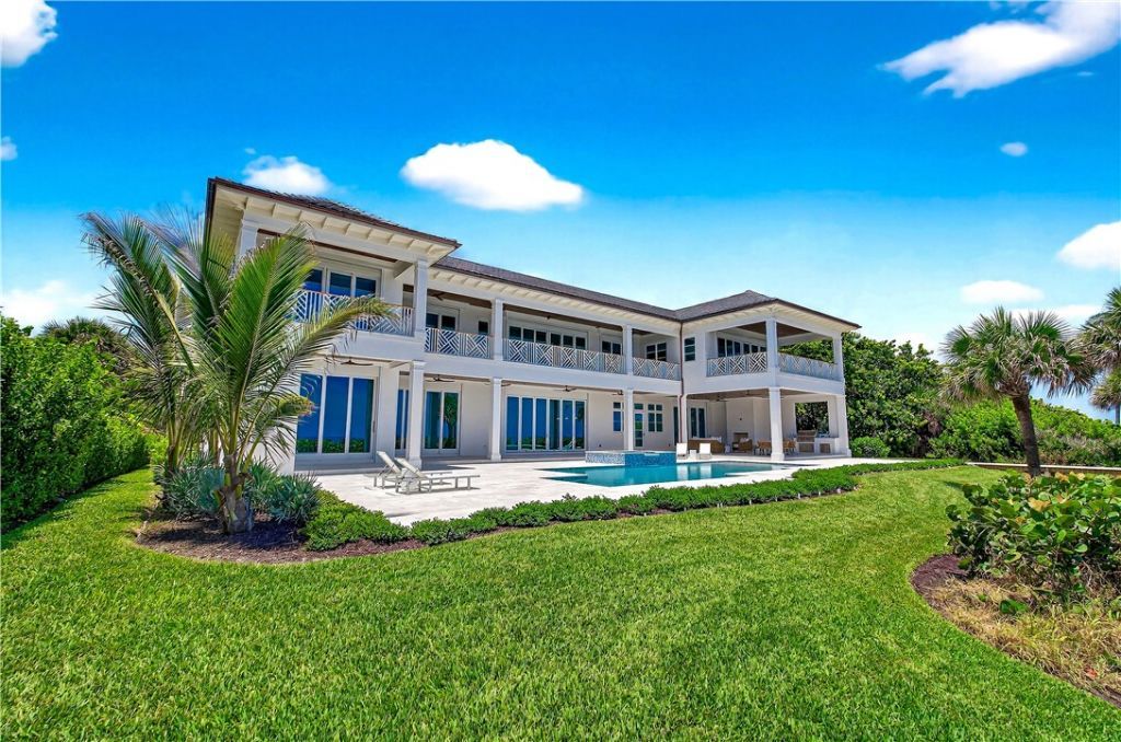 330 N Blue Wave Lane, Vero Beach, FL 32963 Photo