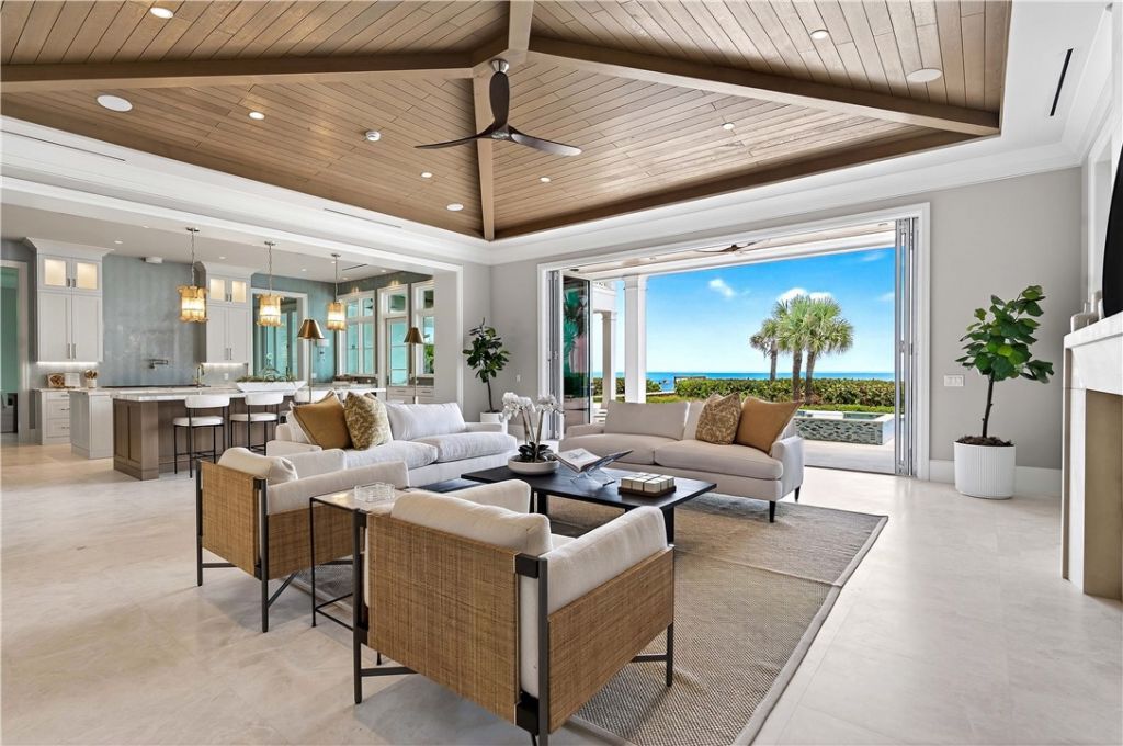 330 N Blue Wave Lane, Vero Beach, FL 32963 Photo