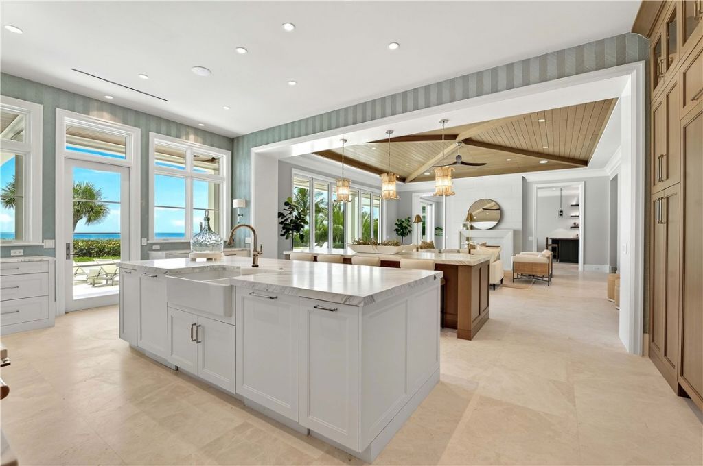 330 N Blue Wave Lane, Vero Beach, FL 32963 Photo