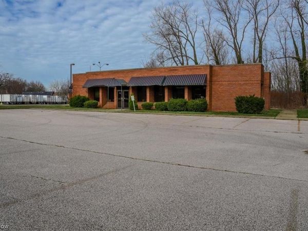 4861 N Ridge, Ashtabula, OH 44004