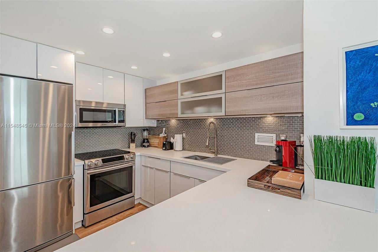 2301 Collins Ave, Unit 1230, Miami Beach, FL 33139 Photo