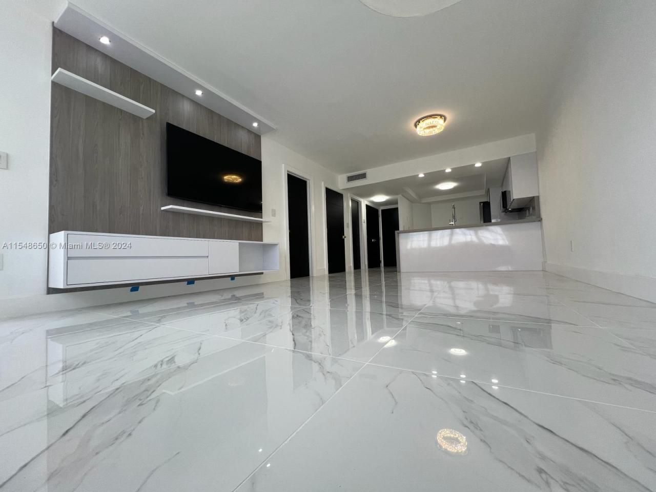 1301 NE Miami Gardens Dr, Unit 1101W, Miami, FL 33179 Photo